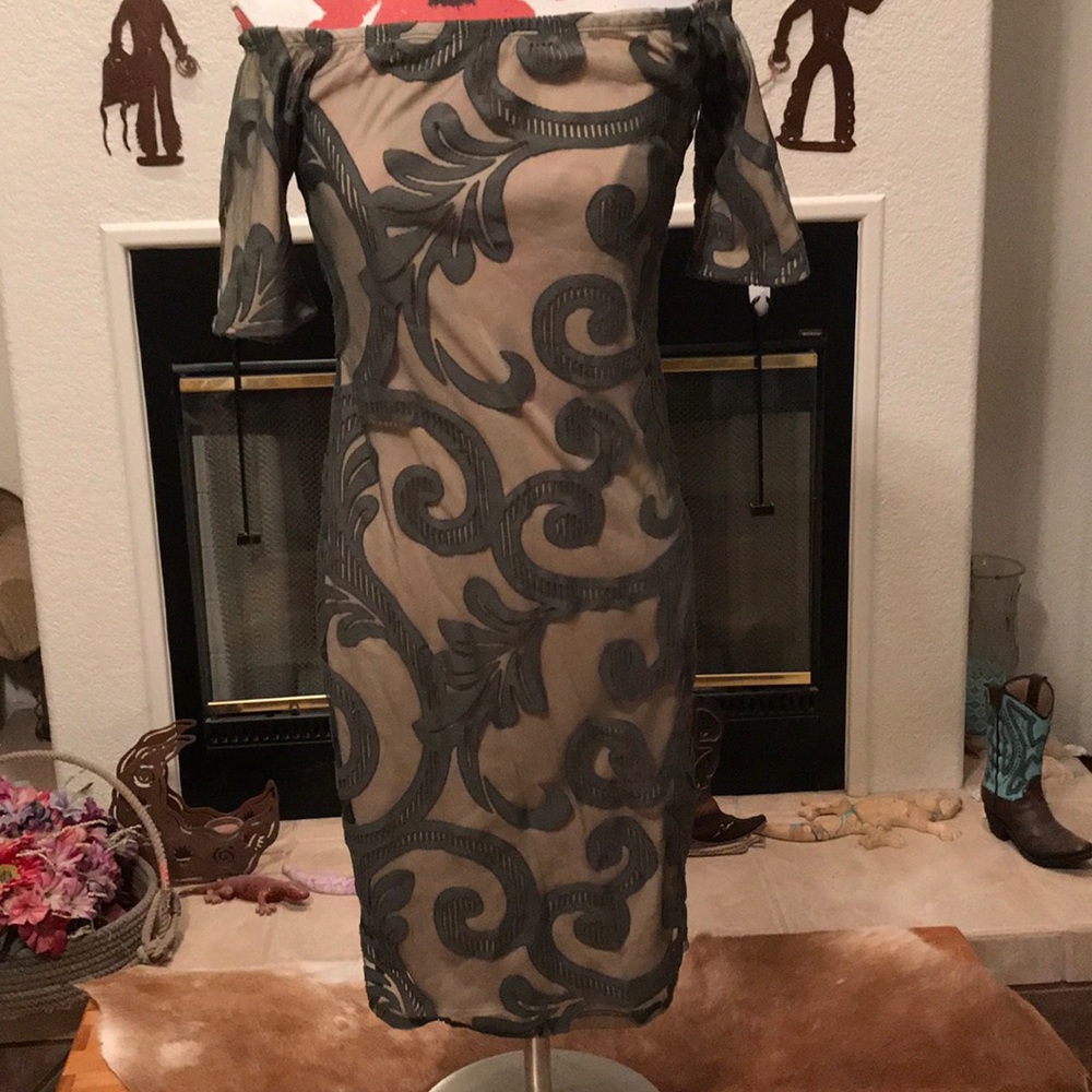 Off the shoulder dress!